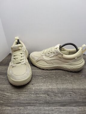 VANS UltraRange Neo VR3 Men's Size 8.5 Wms 10 Shoes Sneakers Tan Cream Beige New